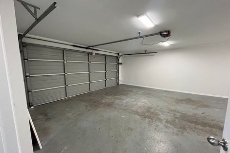 Photo of property in 2/7 Marbeth Court, Botany Downs, Auckland, 2010