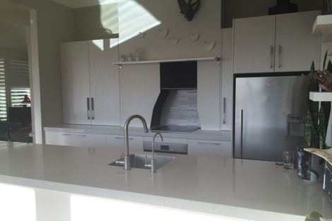 Photo of property in 114 Cliffs Road, Saint Clair, Dunedin, 9012