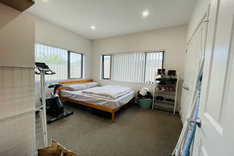 Photo of property in 5 Camp Road, Mount Wellington, Auckland, 1062