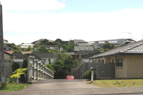 Photo of property in 1/22 Centorian Drive, Windsor Park, Auckland, 0632
