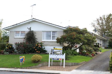 Photo of property in 1/77a Wellington Street, Howick, Auckland, 2014