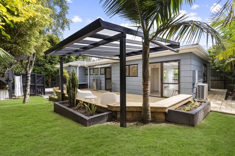 Photo of property in 1 Rakino Avenue, Manly, Whangaparaoa, 0930