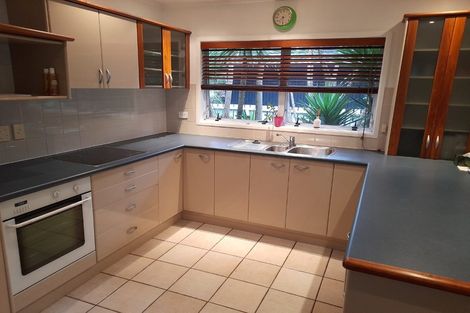 Photo of property in 22 Leaming Place, Clarks Beach, 2122