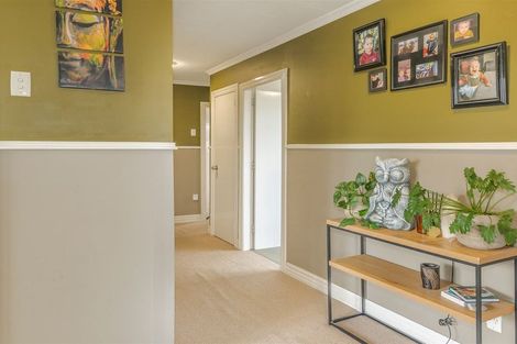 Photo of property in 32 Brougham Street, Westport, 7825