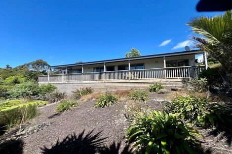 Photo of property in 1 Waterview Place, Haruru, 0204