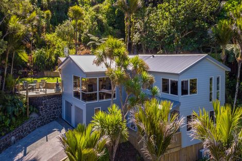 Photo of property in 2a Warner Park Avenue, Laingholm, Auckland, 0604