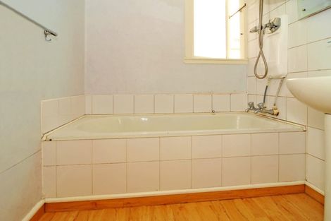 Photo of property in 8 Greenacres Street, Macandrew Bay, Dunedin, 9014