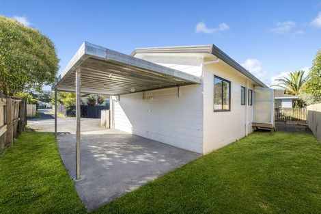 Photo of property in 1/26 Karepo Crescent, Ranui, Auckland, 0612