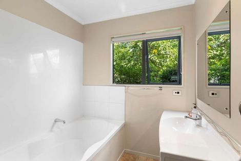 Photo of property in 27 Whiting Drive, Wakefield, 7025