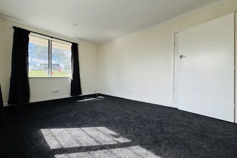 Photo of property in 75 Awaroa Road, Sunnyvale, Auckland, 0612