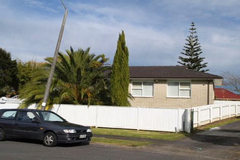 Photo of property in 25 Ben Lora Place, Mangere East, Auckland, 2024