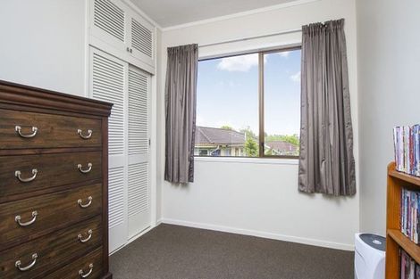 Photo of property in 142 Moire Road, West Harbour, Auckland, 0618