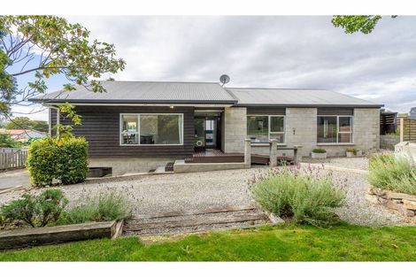 Photo of property in 12 Howard Street, Gore, 9710