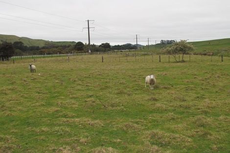 Photo of property in 2087 State Highway 2, Mount Bruce, Masterton, 5881