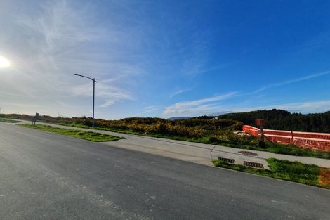 Photo of property in 6 Camber Drive, Whitby, Porirua, 5024