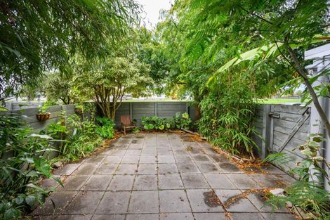 Photo of property in 26 Farnham Avenue, Highbury, Palmerston North, 4412