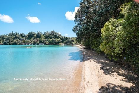 Photo of property in 17 Glen Brook Road, Omiha, Waiheke Island, 1081