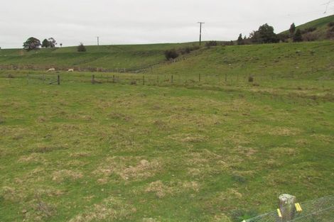 Photo of property in 2087 State Highway 2, Mount Bruce, Masterton, 5881