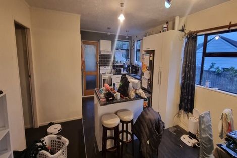 Photo of property in 142 Mark Avenue, Grenada Village, Wellington, 6037