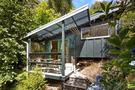 Photo of property in 26 Brick Bay Drive, Sandspit, Warkworth, 0982