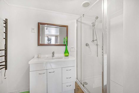 Photo of property in 142 Holborn Drive, Stokes Valley, Lower Hutt, 5019