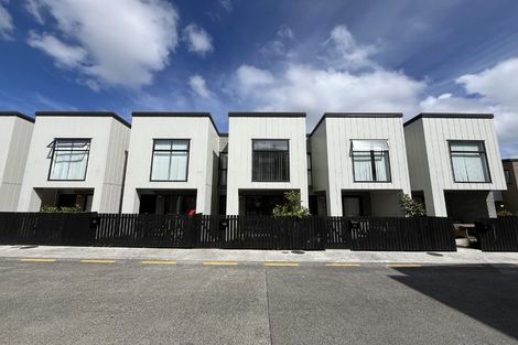 Photo of property in 13 Tukari Lane, Mangere Bridge, Auckland, 2022