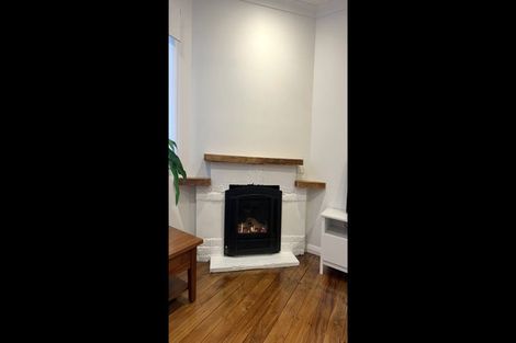 Photo of property in 2 Brassey Street, Waverley, 4510