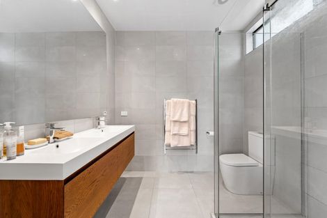 Photo of property in 11b Duncansby Road, Stanmore Bay, Whangaparaoa, 0932