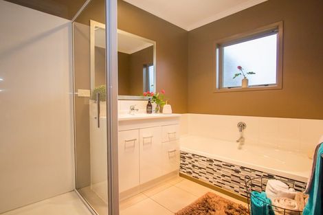 Photo of property in 118 Solway Crescent, Solway, Masterton, 5810