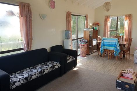 Photo of property in 2/13 Crown Crescent, Otara, Auckland, 2023