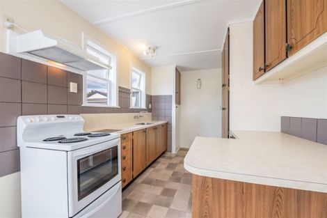 Photo of property in 361 Cambridge Terrace, Naenae, Lower Hutt, 5011