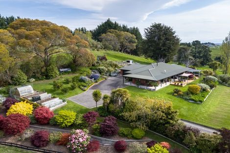 Photo of property in 252 Masterton Stronvar Road, Te Ore Ore, Masterton, 5890