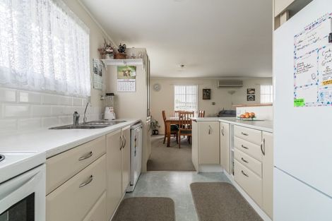 Photo of property in 220 Studholme Street, Morrinsville, 3300