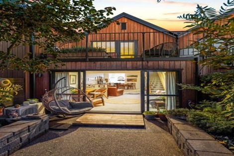 Photo of property in 15b Cheltenham Street, Merivale, Christchurch, 8014