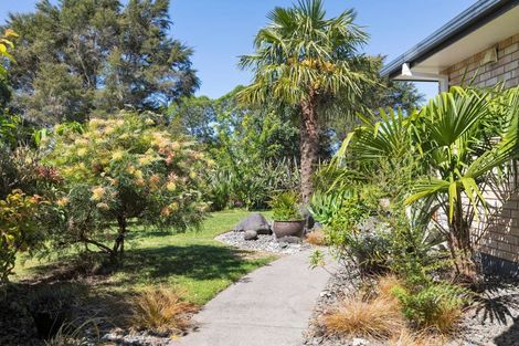 Photo of property in 52 Lysaght Place, Welcome Bay, Tauranga, 3112