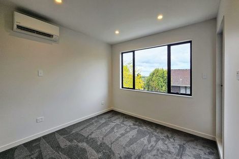 Photo of property in 7b Lewisham Street, Highland Park, Auckland, 2010