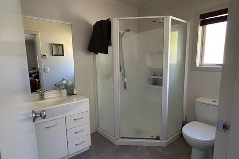 Photo of property in 6 Routeburn Avenue, Aotea, Porirua, 5024