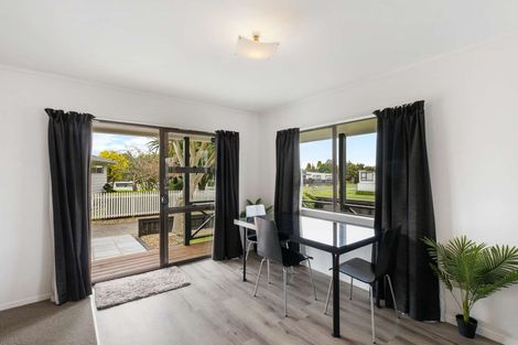 Photo of property in 24a Edgewater Parade, Waiuku, 2123