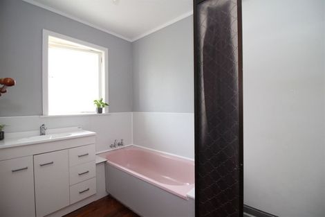 Photo of property in 19 Kenmore Place, Tokoroa, 3420