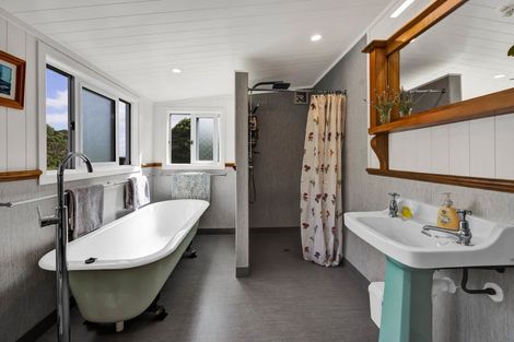 Photo of property in 1454 South Road, Kaitake, New Plymouth, 4374