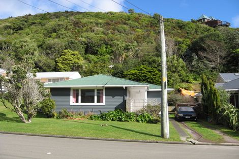 Photo of property in 142 Campbell Street, Karori, Wellington, 6012