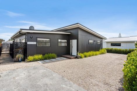 Photo of property in 117b Linton Crescent, Whangamata, 3620