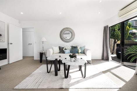 Photo of property in 1/44 Becroft Drive, Forrest Hill, Auckland, 0620