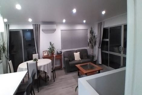 Photo of property in 662 Beach Road, Browns Bay, Auckland, 0630