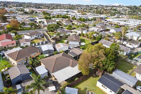 Photo of property in 5 Hindmarsh Street, Henderson, Auckland, 0612