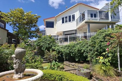 Photo of property in 93 Buller Street, New Plymouth, 4312