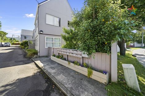 Photo of property in 71e Randwick Crescent, Moera, Lower Hutt, 5010