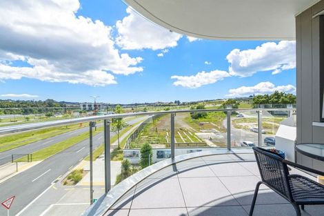 Photo of property in 604/27 Don Mckinnon Drive, Albany, Auckland, 0632