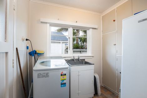 Photo of property in 120 Cutfield Road, Westown, New Plymouth, 4310