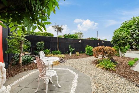 Photo of property in 4 Beverage Place, Rosehill, Papakura, 2113